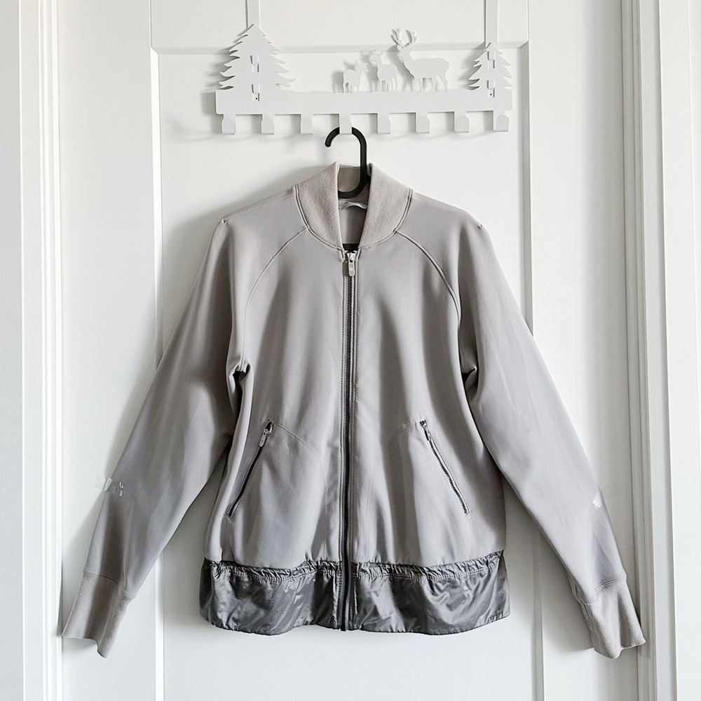 Lululemon Women's Gray Jacket